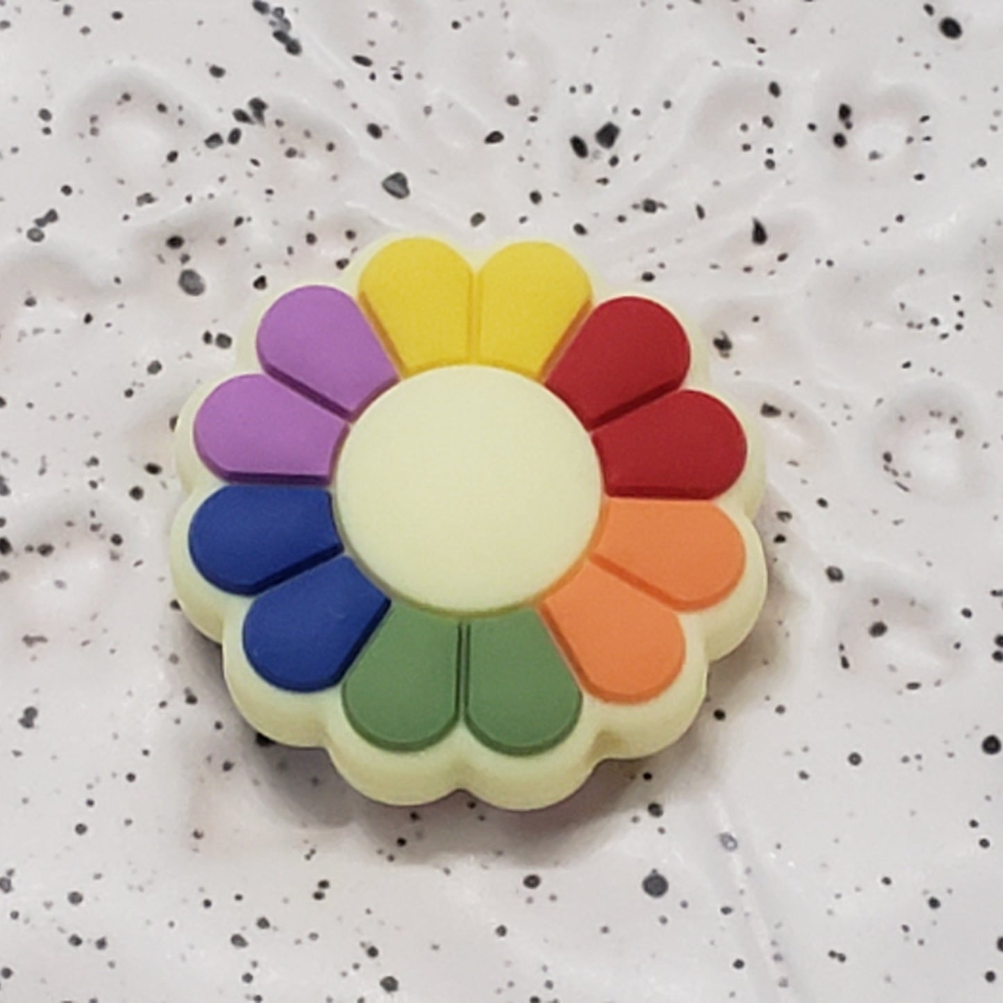 Flower - 30mm Rainbow Silicone Focal