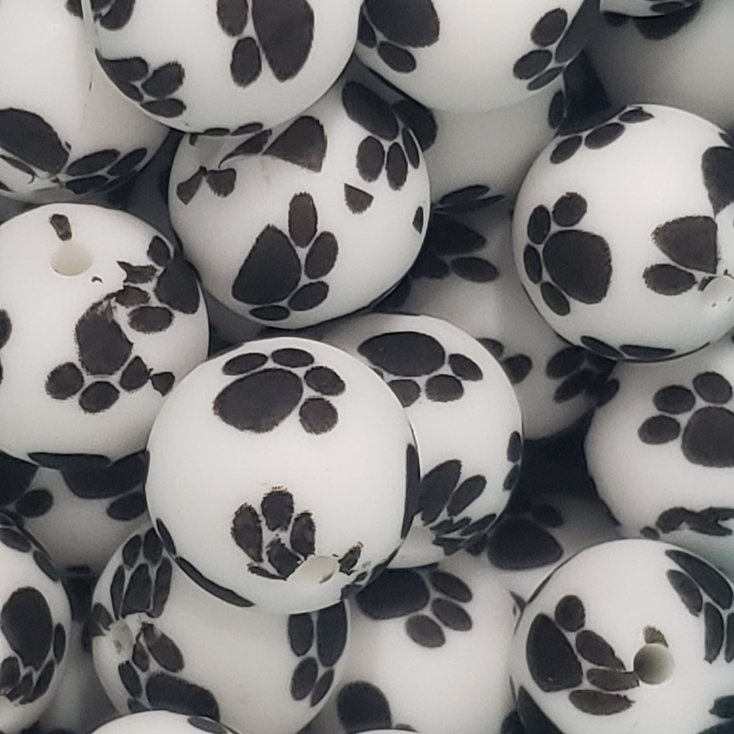 15mm Printed Paw Multi Silicone Bead