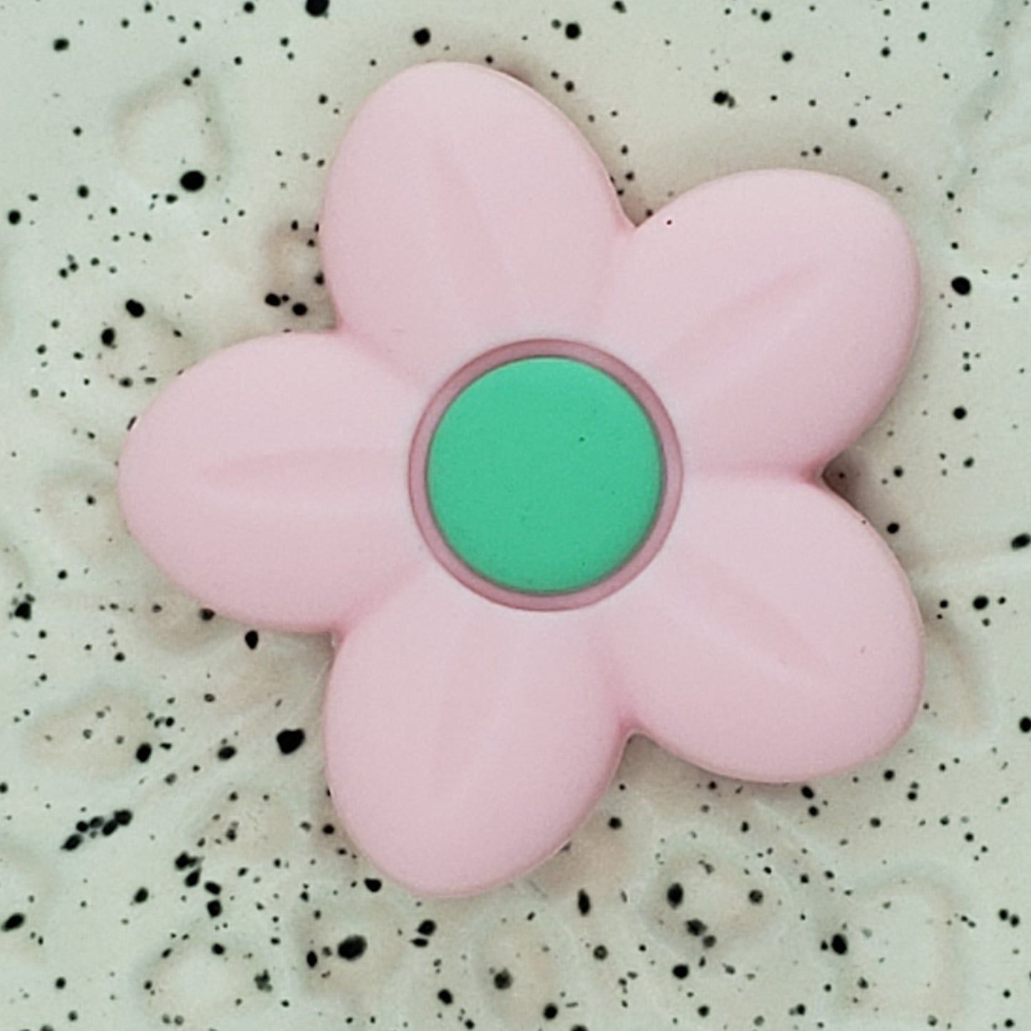 Flower - 42mm Silicone Focal