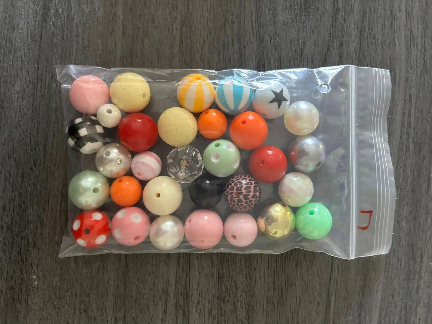 30 Random Beads