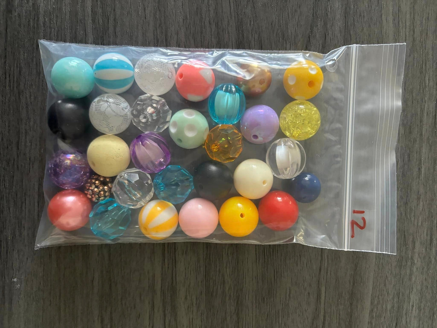 30 Random Beads