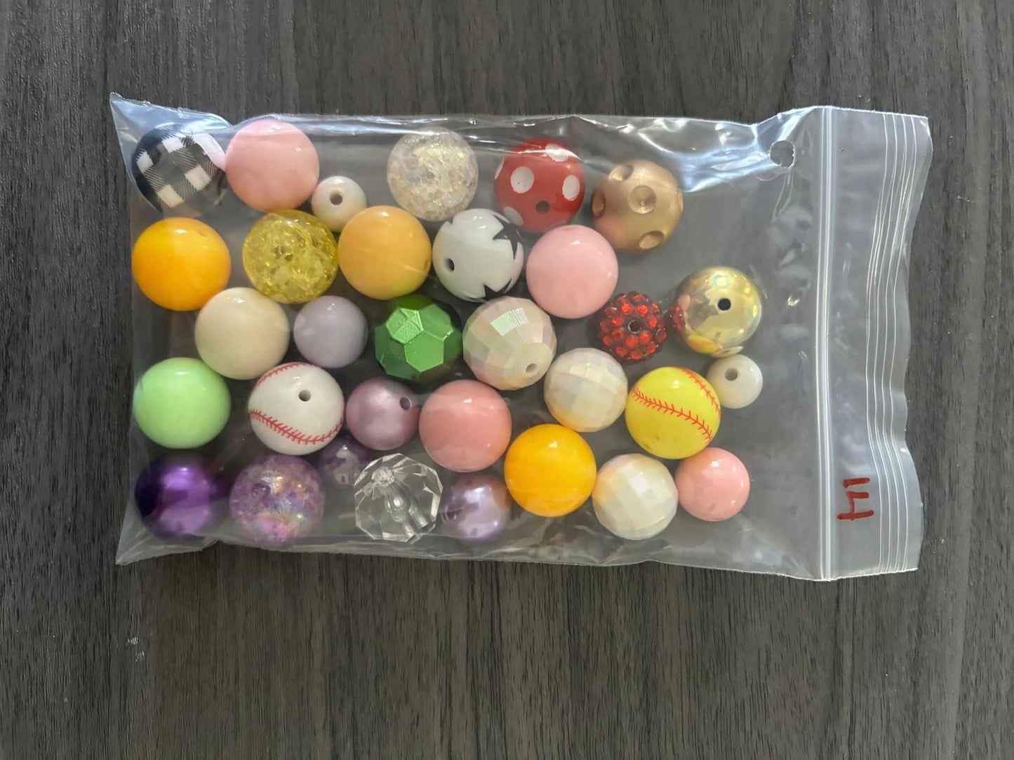 30 Random Beads