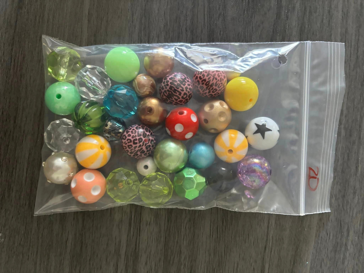 30 Random Beads