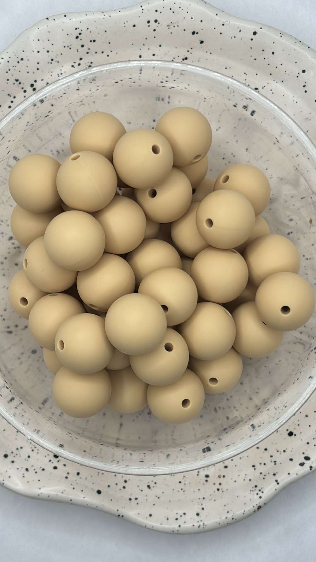 15mm Solid Oats Yellow Silicone Bead